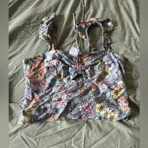 No boundaries M cropped top floral boho beach summer feminine dainty